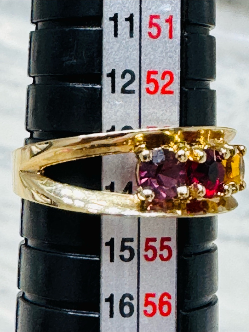Vintage Gold Plated Three Stone Sample Ring | Size 7 | Y2K retro style - Picture 10 of 12